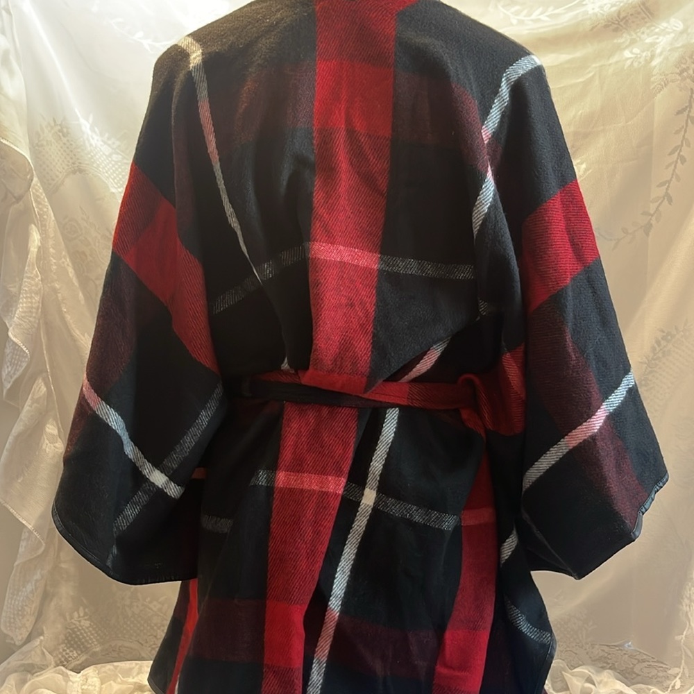 NWT Red and Black Plaid Poncho/Wrap/Cape
One Size - Picture 3 of 5